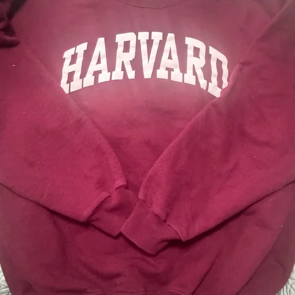 Vintage Harvard Maroon Crewneck Sweater with Classic Collegiate Style - Picture 2 of 3